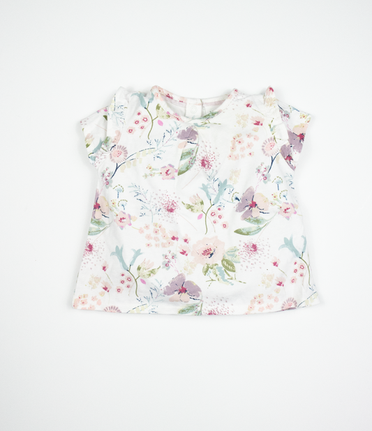 Floral top with ruffle sleeves